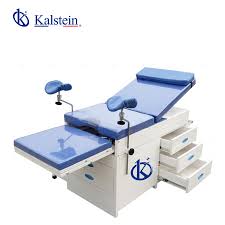 Gynaecological examination table YR06278